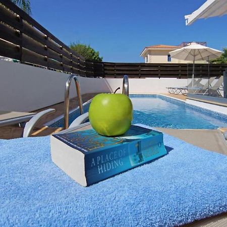 Elite Luxury Villa Paralimni Esterno foto